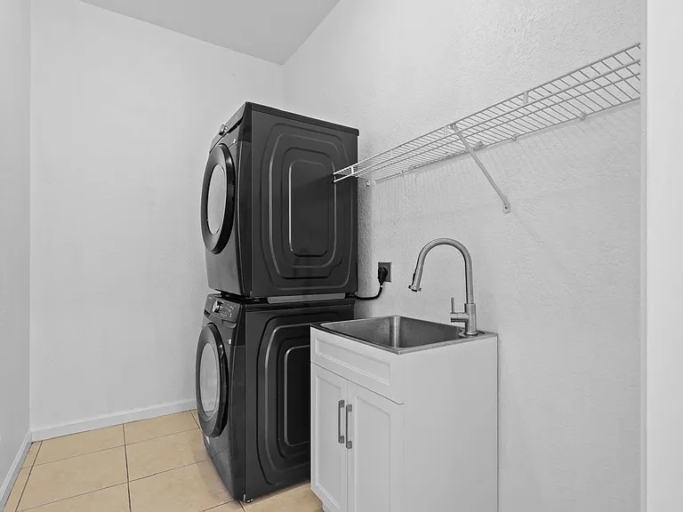 1831 Waldorf Dr — Photo 64
