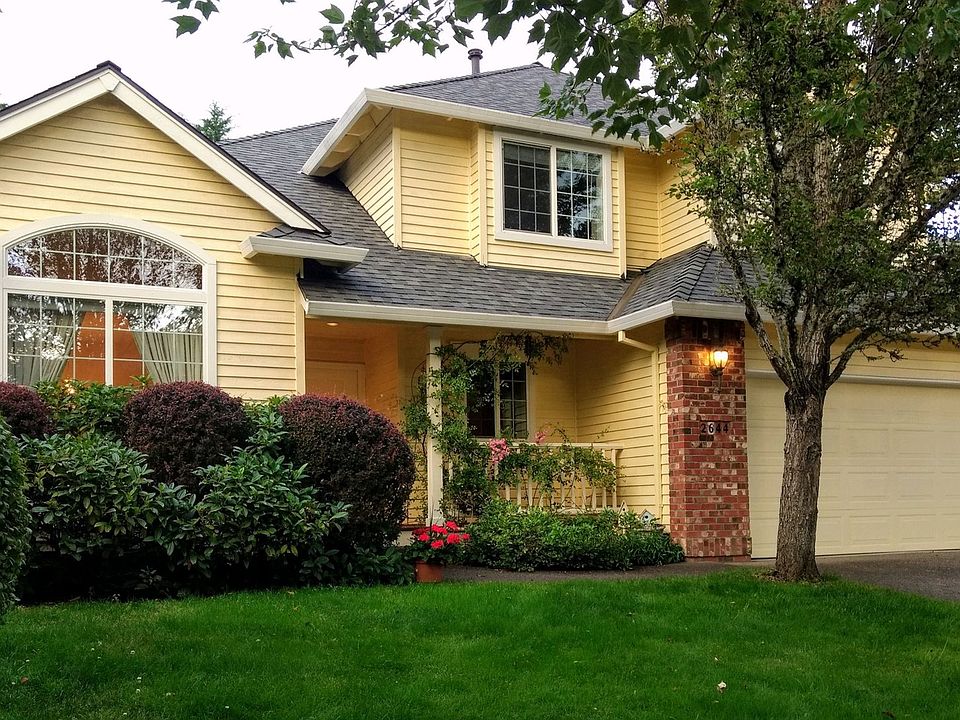 1st image of 2644 NE 2nd Dr