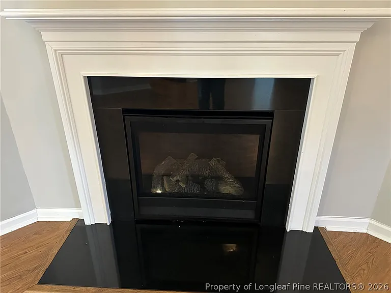 498 New Castle Ln — Photo 9