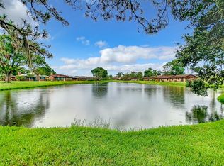530 Lake Carolyn Cir, Lakeland, FL 33813