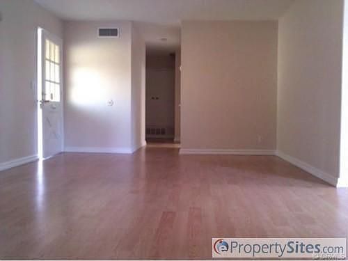 5th image of 832 W Michelle St