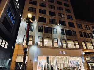 20 N State St APT 904, Chicago, IL 60602