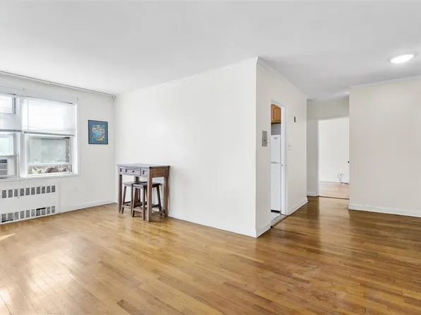 3320 Avenue H image 5 of 12