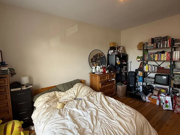 97 Strathmore Rd #10 — Photo 9
