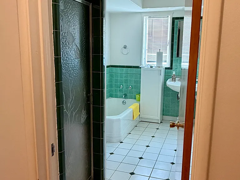 1611 Larco Way — Photo 10