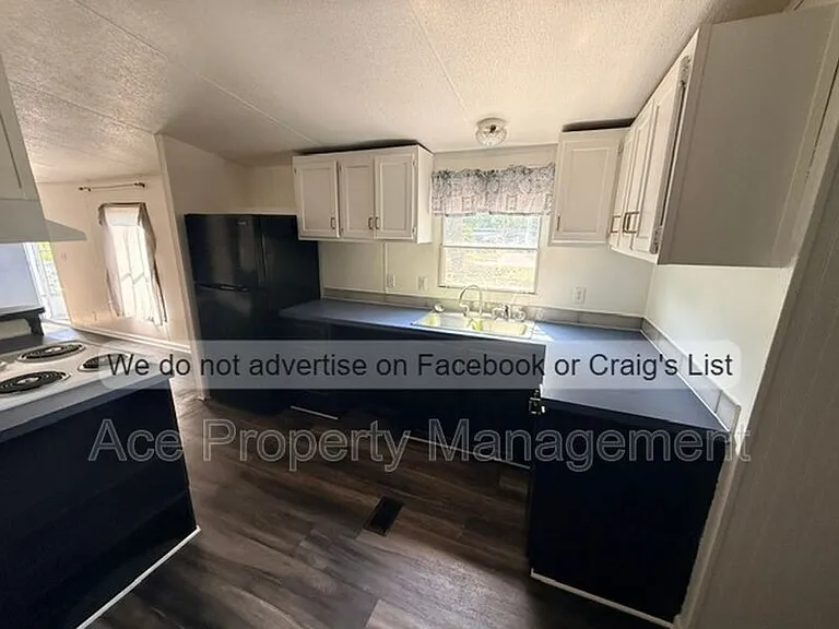 7136 Lee Ave — Photo 3
