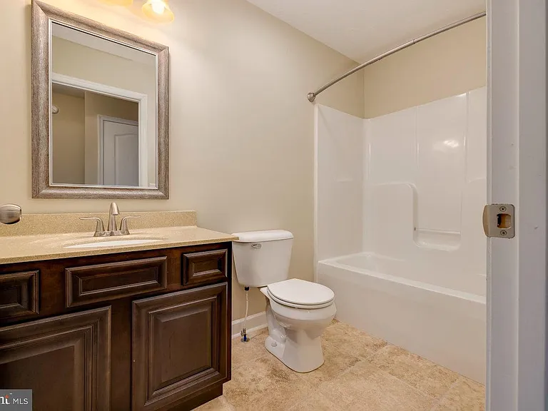 102 Cedar Point Ln — Photo 11
