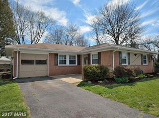 800 S Filbert Ct, Sterling, VA 20164