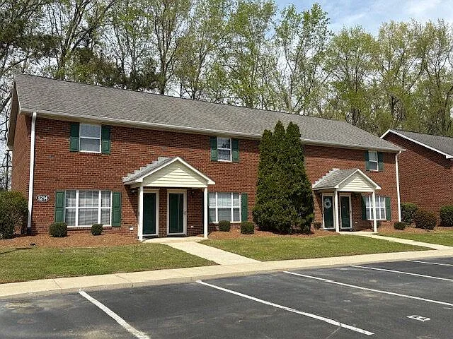 1214 Allen Rd #D