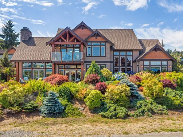 3943/3941 Marine Dr, Comox Valley, BC V0R 2V0