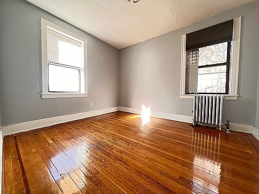 1st image of 61-41 Saunders St #15