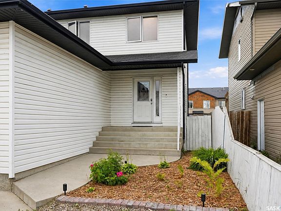 3rd image of 3010 37th Street W