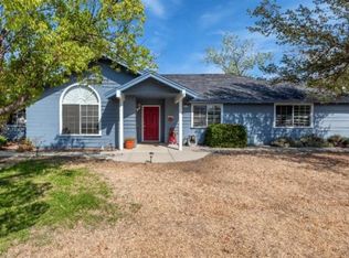 14110 Crown Oak Dr, Prather, CA