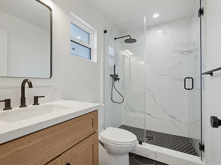 2036 Pomona Ave #D — Photo 21