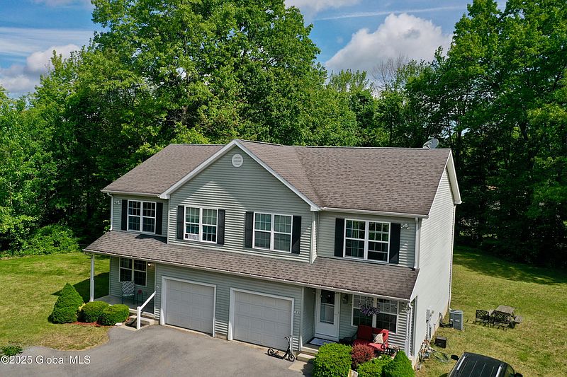 3rd image of 15 Fellows Road