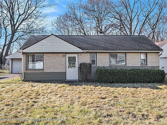 3rd image of 2322 Rollins St