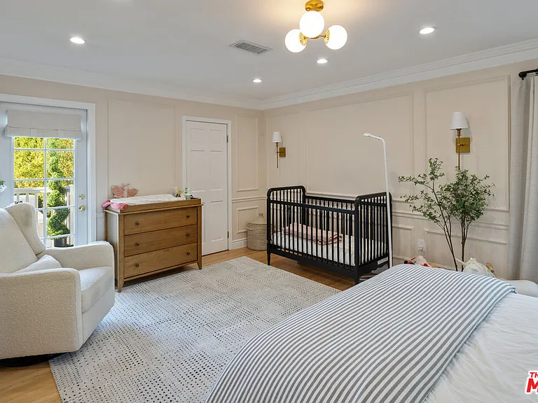 17503 Rancho St — Photo 24