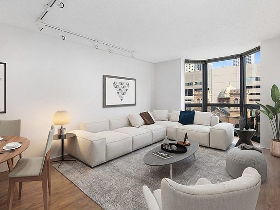 4th image of 1010 N Lasalle St #817