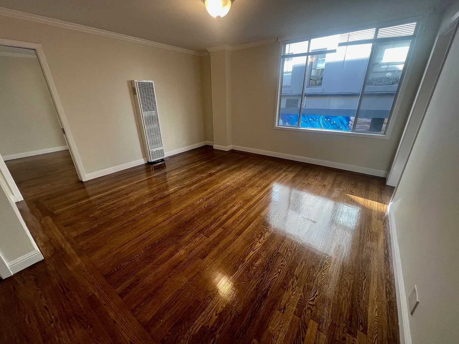 1 bed, $2,300 — Photo 2