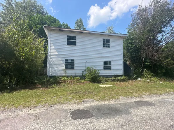 1169 Pine St, West Columbia, SC 29172