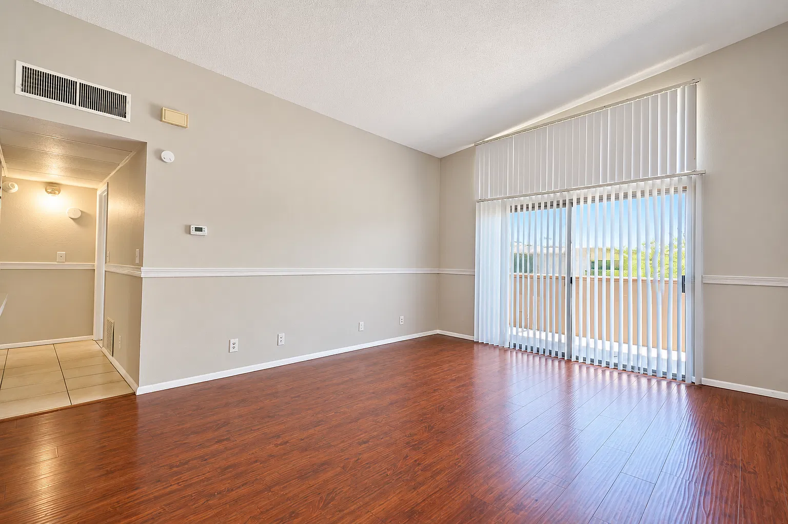 1 bed, 751 sqft, $1,600 — Photo 3