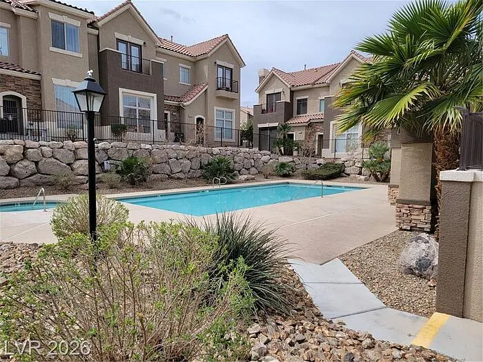 316 Fountain Crossing Ln — Photo 31