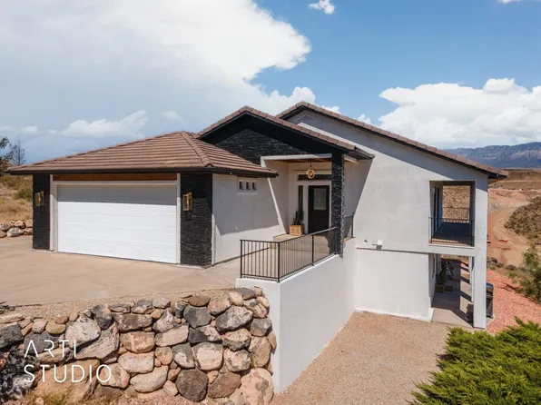 1546 S Ash Creek Dr, Toquerville, UT 84774