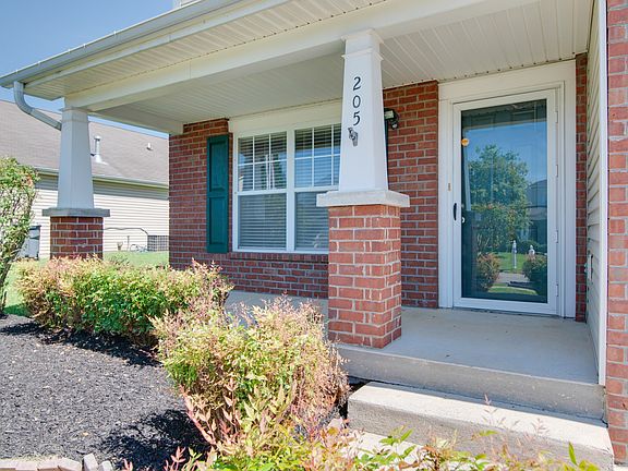 4th image of 205 Callaway Farms Dr