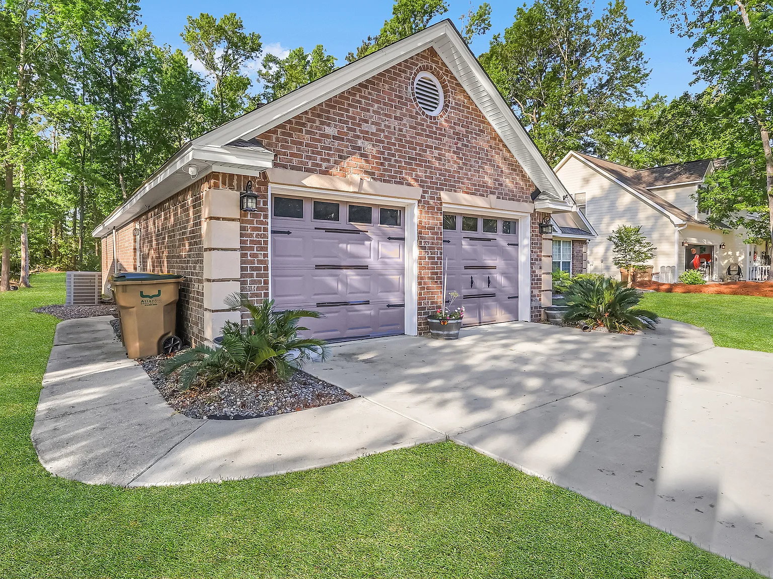 4 bed, 2283 sqft, $2,650 — Photo 4
