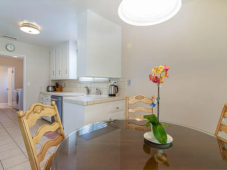 6706 Capistrano Ave — Photo 11