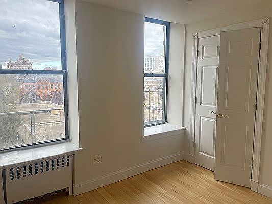 5th image of 360 W 119th St APT 5C