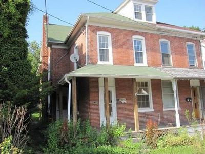 126 N Walnut St, Lewistown, PA, 17044