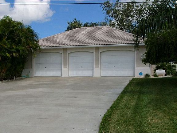 3rd image of 618 Roberts Bay Dr