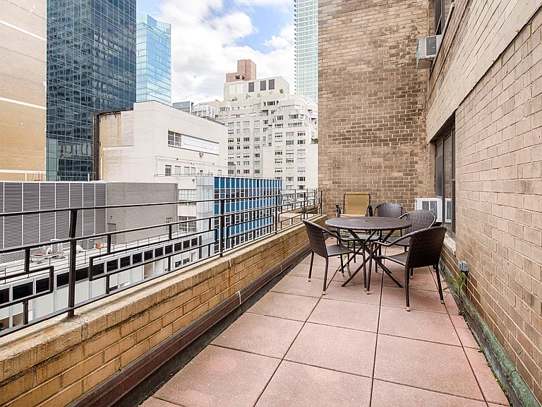 150 E 56th St #11C — Photo 5