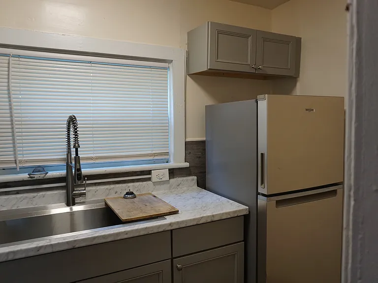 532 Carlton Ave #1 — Photo 4