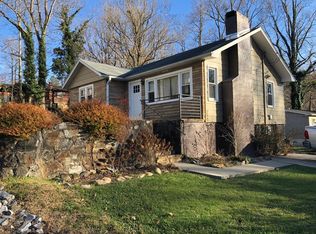 284 Flat Creek Rd, Black Mountain, NC 28711