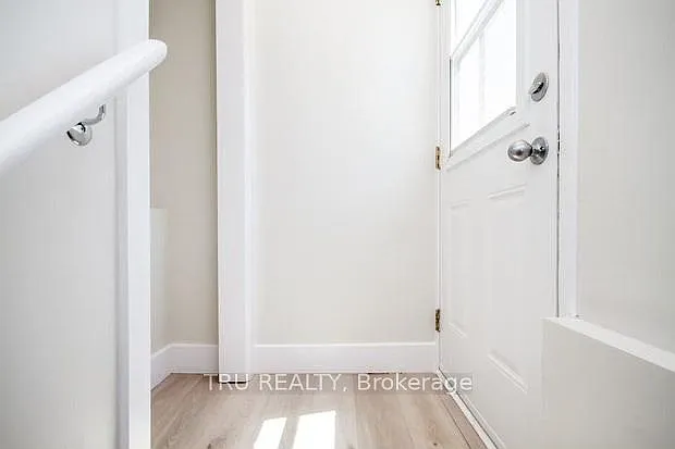 2430 Iris St #B — Photo 3