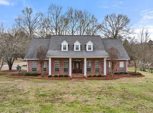 206 Whitetail Blvd, Florence, MS 39073