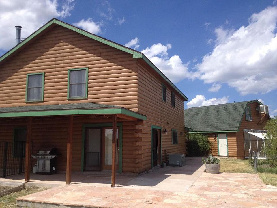 1st image of 95 Holbrook Dr