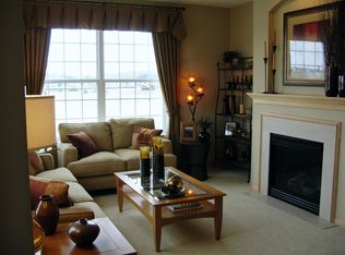 12185 Vermillion St NE UNIT A, Blaine, MN 55449