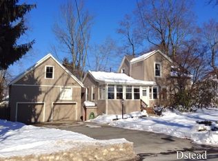 681 Grove St, Worcester, MA 01605