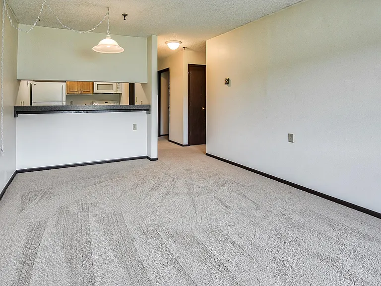 Summersville Place — Photo 3