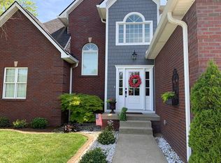 105 Mary Todd Dr, Frankfort, KY 40601