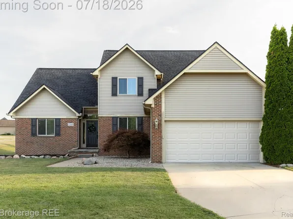 1340 Park Ridge Pointe, Grand Blanc, MI 48439