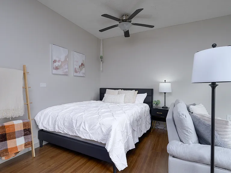 The 401 Lofts — Photo 26
