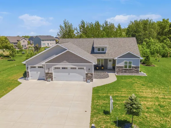 N1002 Alexandra Way, Greenville, WI 54942