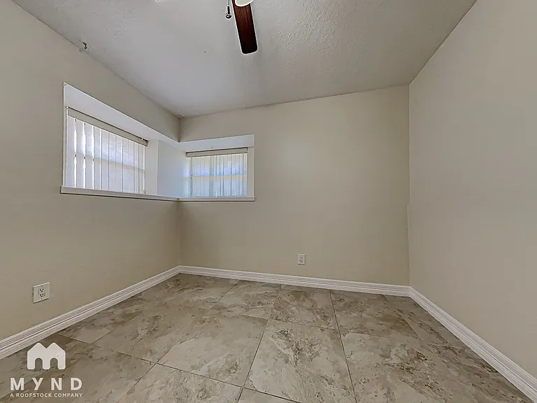 10503 Kirkdale Dr — Photo 14