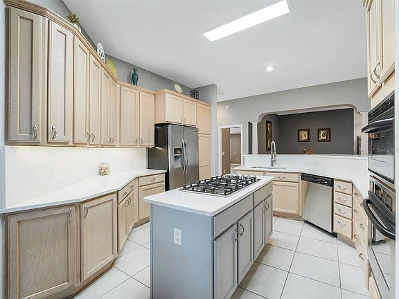 4th image of 17945 SE 88th Grimball Ave