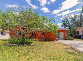 631 Pinewood Dr, Dunedin, FL 34698
