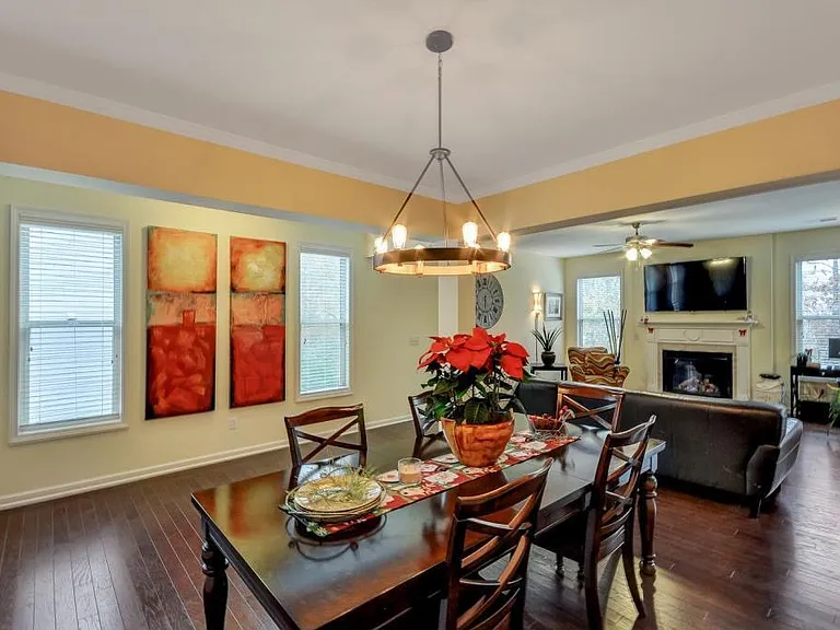 6035 Falls Landing Dr — Photo 9